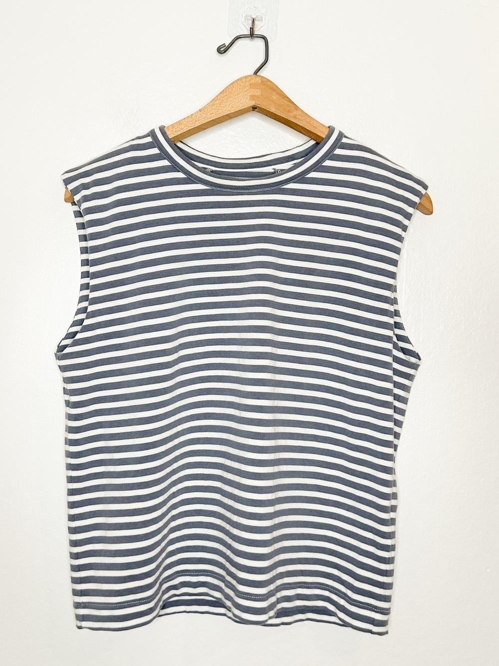 Madewell Womens Blue Grey Striped Structured Shoulder Muscle Tee Tank Top Small - Picture 3 of 8